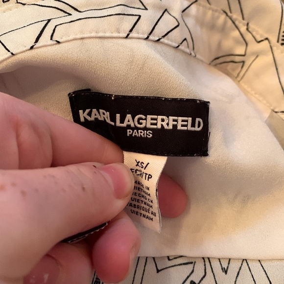 KARL LAGERFELD PARIS STREET MAP BUTTON DOWN BLOUSE. - Picture 6 of 6